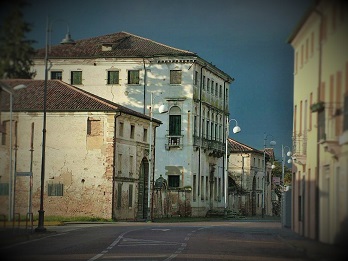 foto Palazzo Priuli dalla strada pubblica, via Borgo Rossi Piove di Sacco